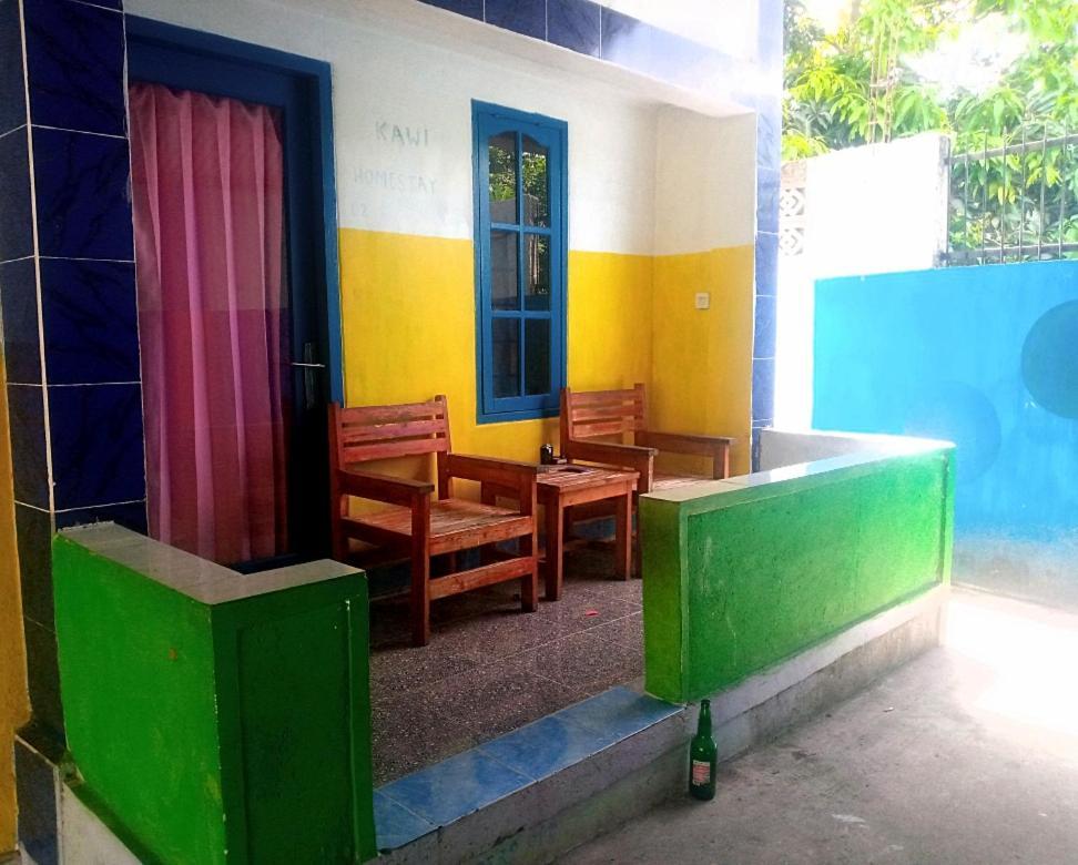 Bulan Homestay Plambi Екстер'єр фото