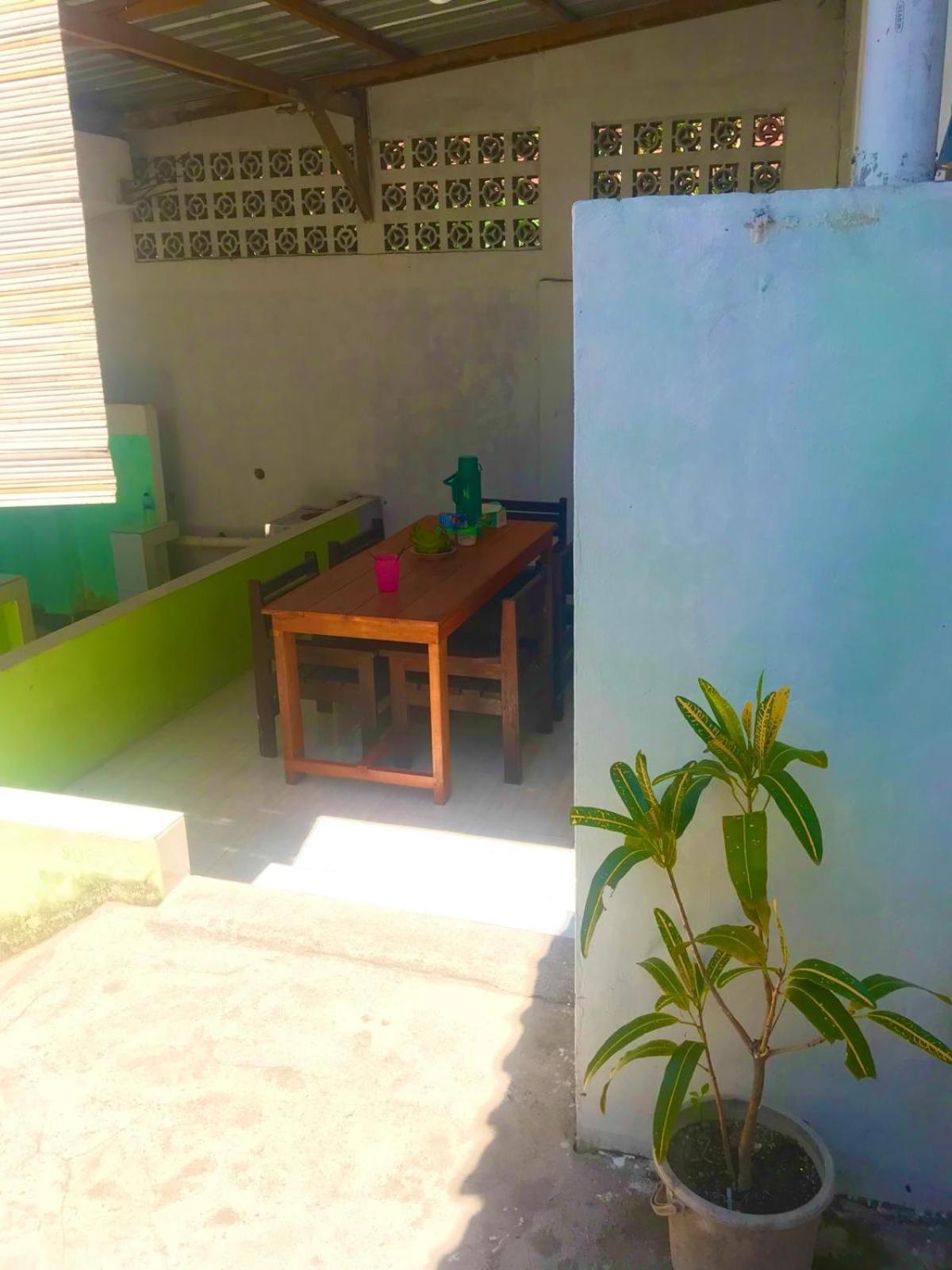 Bulan Homestay Plambi Екстер'єр фото