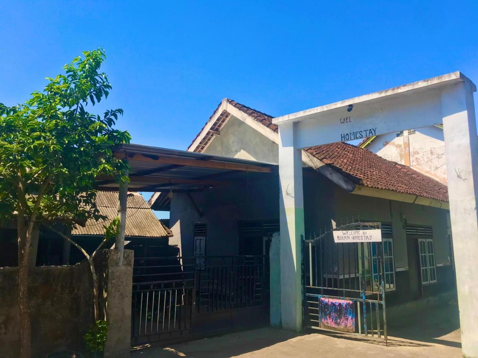 Bulan Homestay Plambi Екстер'єр фото