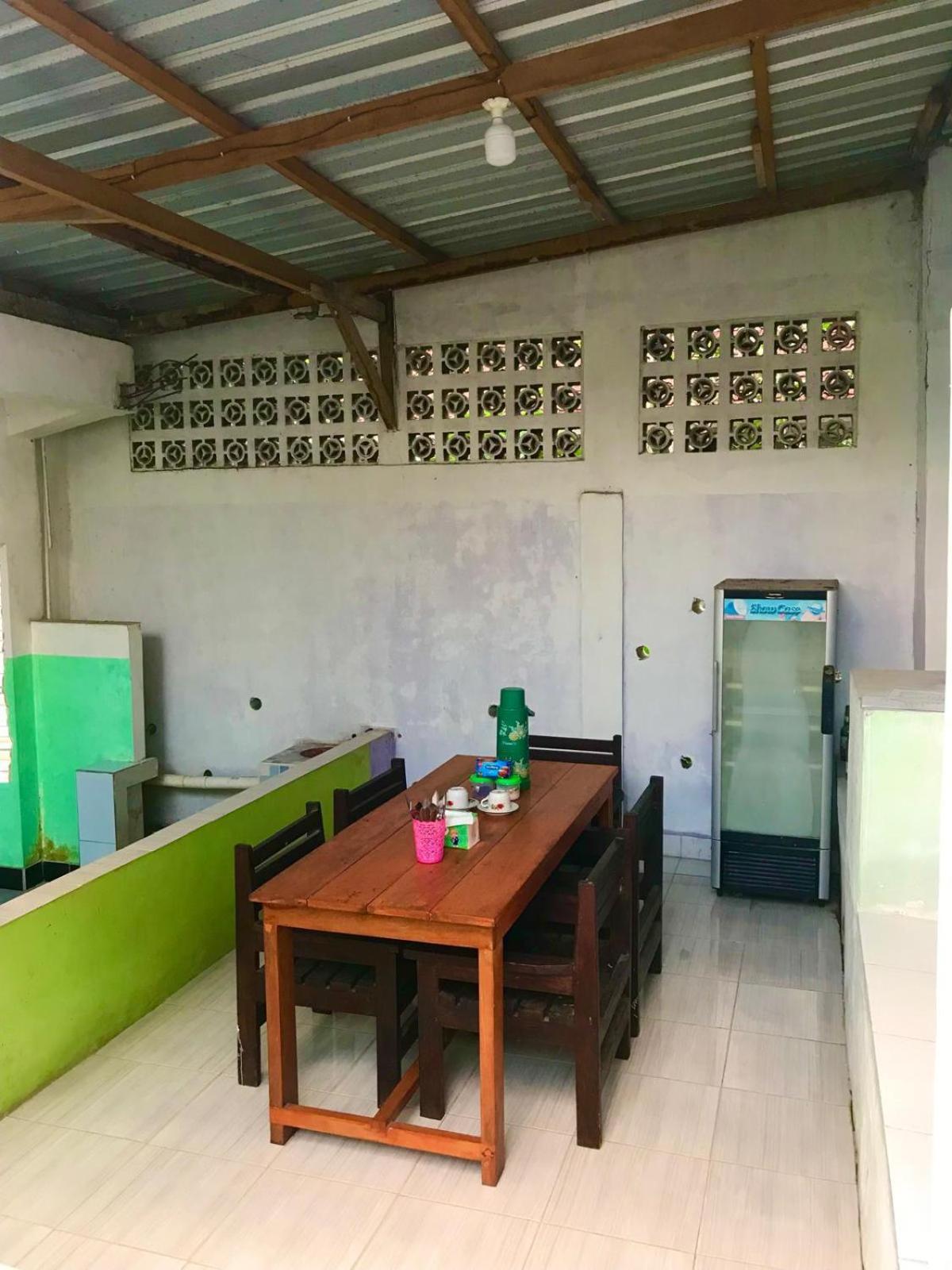 Bulan Homestay Plambi Екстер'єр фото